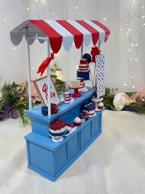 Sparkling Stars and Stripes 4th of July Cake - Cake by Courtney Fourth of July Stars & Stripes Tabletop Desert Cart Balloons Cake 12\